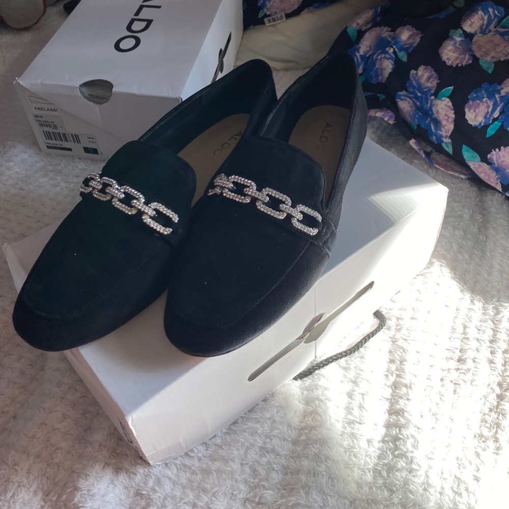 ALDO Women's Black Suede Chain-Embellished Loafers